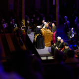 Gabriele Giordano Caccia, nonce apostolique aux États-Unis, prend la parole lors de la cérémonie d’ouverture du forum interreligieux du G20 2026 dans le tabernacle de Salt Lake City, le jeudi 15 octobre 2026.