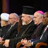 Des dirigeants religieux du monde entier se réunissent à l’occasion de la session d’ouverture du forum interreligieux du G20 2026 dans le Tabernacle de Salt Lake City, le jeudi 15 octobre 2026.