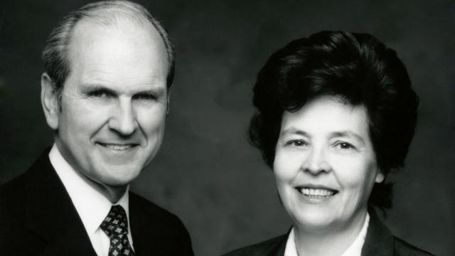 Elder Nelson et sa première épouse, sœur Dentzel Nelson.