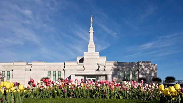 Montreal PQ Temple - Panorama
