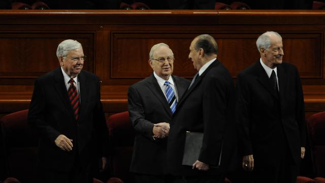 elder-Scott-newsbio-GC-Oct-2010-with-monson.JPG