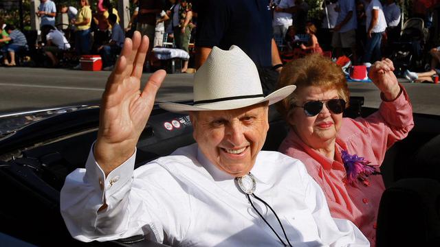 Le président Monson et Frances Monson profitent de la parade ''Days of '47'', à Salt Lake City
